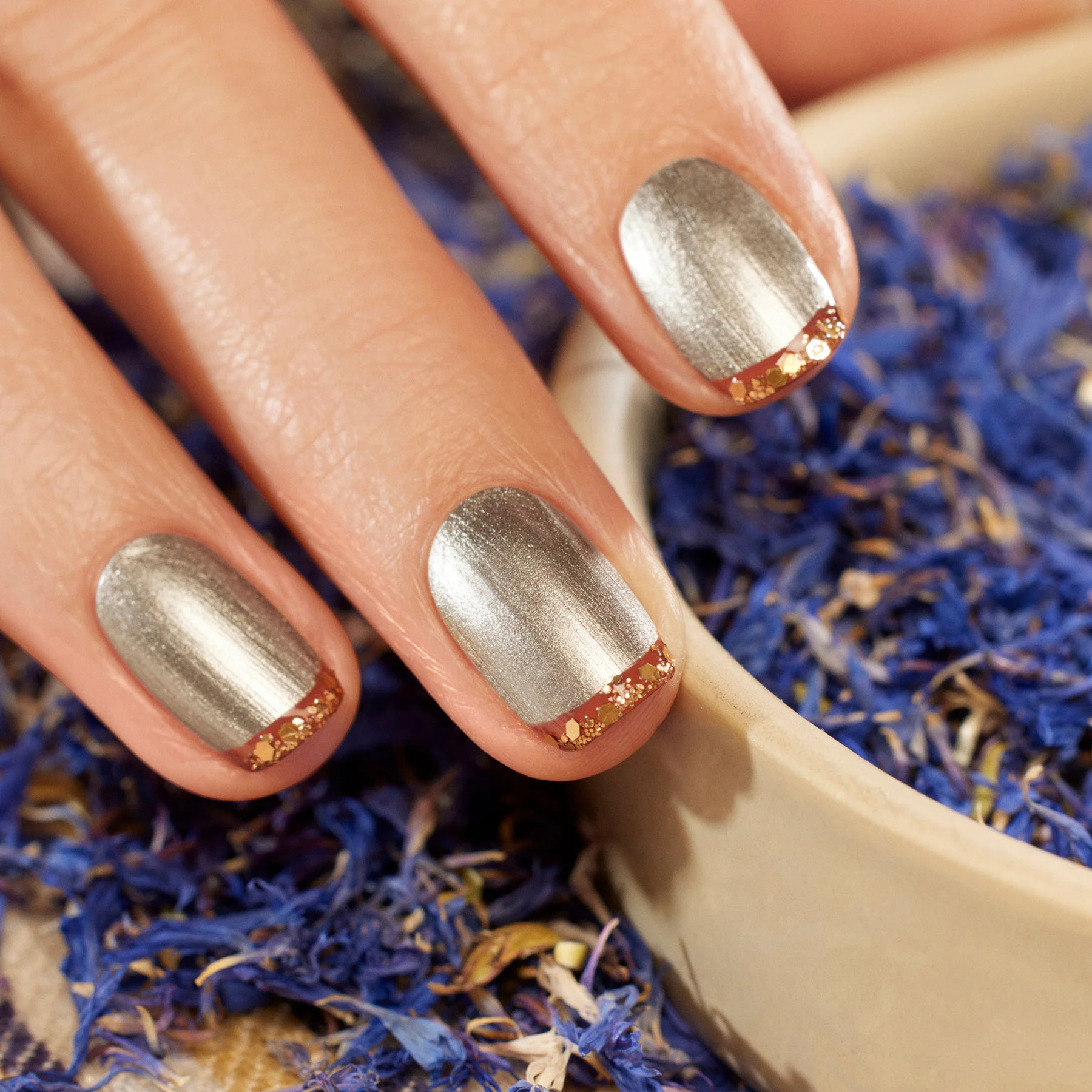 Metallic - Image 9